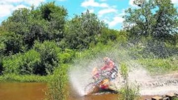 <b>TODO BAJO CONTROL. </b>Marc Coma no gana más etapas... porque no se pone. Prefiere no arriesgar y controlar la situación para evitar disgustos inesperados.