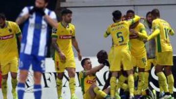 Los Dragones ya no creen en la liga; el tridente fue titular