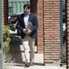 Marcelo Salas aprobó la nominación de Larrondo