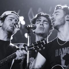 Los Jonas Brothers venden una parte de su catálogo musical por una sorprendente cantidad: “No puedo estar más orgulloso”