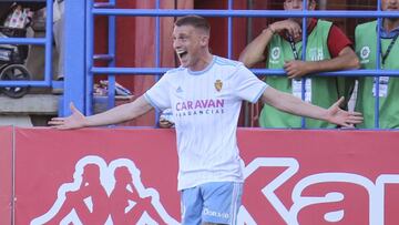Pep Biel celebra su golazo en el Francisco de la Hera.