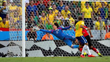 Memo Ochoa va por su segundo Mundial como titular… ¿quién lo acompaña a Rusia?