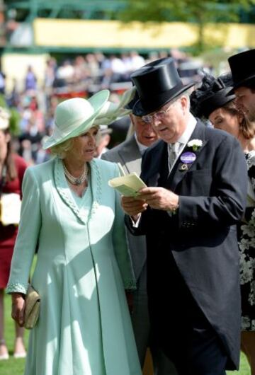 Glamour y sombreros imposibles en Ascot