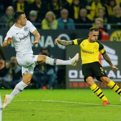 A Paco Alcácer le sienta bien Alemania: ¡no ha tardado ni media hora en marcar!