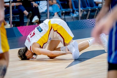 En el inicio del segundo cuarto Juancho Hernangómez tuvo un susto en su tobillo derecho al caer en el pie de Willis tras tirar un triple.