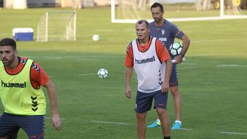 Zozulia durante un entrenamiento del Albacete.