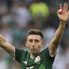 Los equipos que han buscado a Héctor Herrera en el último año