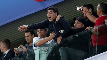 SAINT PETERSBURG, RUSSIA - JUNE 26: Diego Armando Maradona celebrates Argentina's victory following the 2018 FIFA World Cup Russia group D match between Nigeria and Argentina at Saint Petersburg Stadium on June 26, 2018 in Saint Petersburg, Russia. (Photo by Alex Morton/Getty Images)