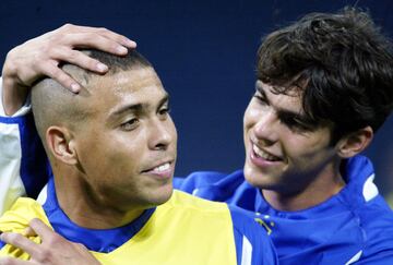 El brasileño fue uno de los 23 convocados por Brasil para el Mundial de 2002, aunque su presencia fue testimonial. Tras fichar por el Milan se convirtió en la estrella del club lombardo y en 2007 ganó la CHampions y el Balón de Oro.