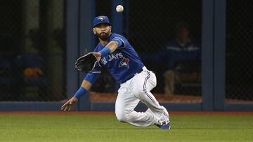 Jos&eacute; Bautista volver&aacute; con los Toronto Blue Jays para 2017.