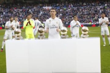 Cristiano con sus cuatro balones de oro