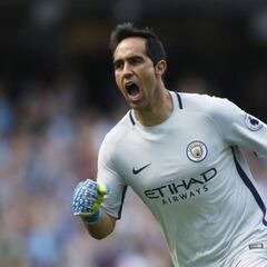 Claudio Bravo gana su título 18 y se acerca al récord de Vidal