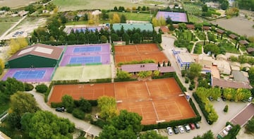 JC Ferrero Equelite Sport Academy