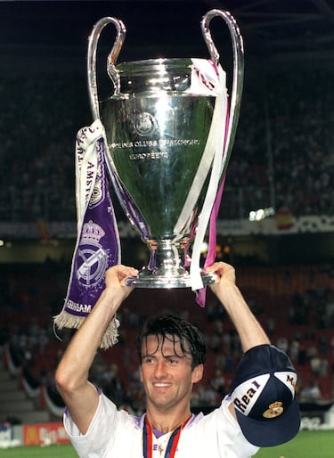 El lateral derecho italiano defendió la camiseta del Madrid entre 1996 y 1999. Jugó 96 encuentros y marcó 6 goles. Consiguió una Champions League, una Liga, una Supercopa de España y una Copa Intercontinental. 