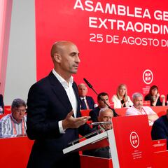 La RFEF emite un comunicado en el que dice que Jenni “miente” y después lo borra