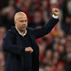 Liverpool de Arne Slot, una aplanadora contra Xabi Alonso, Ancelotti y Guardiola