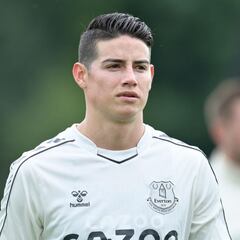 James juega unos minutos en el primer amistoso de Everton