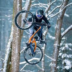 El abominable monstruo ‘biker’ de las nieves