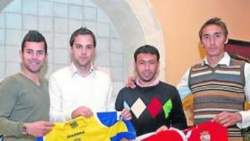 <b>UNIDOS. </b>Los cuatro jugadores se desearon lo mejor para el futuro.