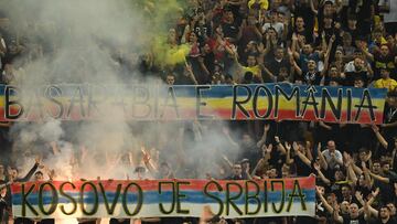La UEFA sanciona a Ruman¨ªa por el esc¨¢ndalo ante Kosovo