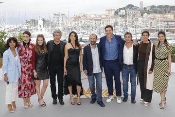Los protagonistas de "Todos lo saben" posando en el photocall de la película durante la 71ª edición del Festival de Cine de Cannes. 