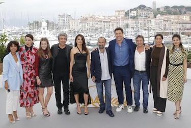 Los protagonistas de "Todos lo saben" posando en el photocall de la película durante la 71ª edición del Festival de Cine de Cannes. 