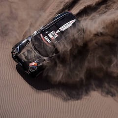 Resumen 7ª etapa del Dakar: ganan Peterhansel y Sunderland