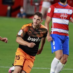 Manu Vallejo llama a la puerta