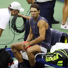 La rodilla deja a Nadal KO en semifinales ante Del Potro