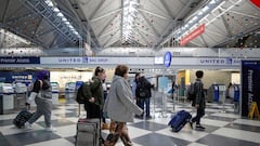 A family buys food for their flight, is forced to leave it in the restaurant after receiving a notice from the airline, and the outcome is one to remember