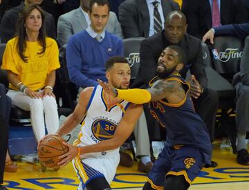 La victoria de los Warriors en el primer partido en imágenes