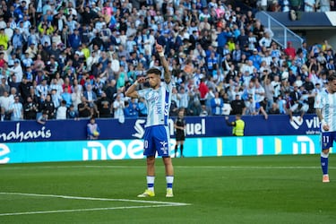 El Málaga gana al Huesca a la ruleta rusa