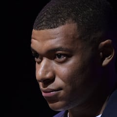 Ibrahimovic reta a Mbappé: "Está demasiado cómodo..."