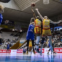 El Uni Girona cae ante el Kursk y se complica su pase a cuartos