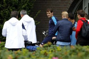 Primer entrenamiento de Iker Casillas con el Oporto en Holanda.