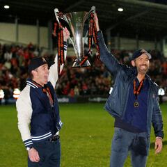 Wrexham de Ryan Reynolds premiará a sus jugadores con viaje a Estados Unidos