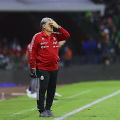 Gerardo Martino no viajará a Honduras por problemas de salud