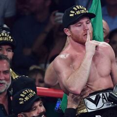 Los expertos no vieron ganar a Canelo