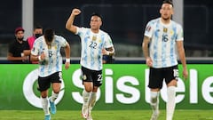 CORDOBA, ARGENTINA - FEBRUARY 01: Lautaro Martinez of Argentina celebrates after scoring the first goal of his team during a match between Argentina and Colombia as part of FIFA World Cup Qatar 2022 Qualifiers at Mario Alberto Kempes Stadium on February 0