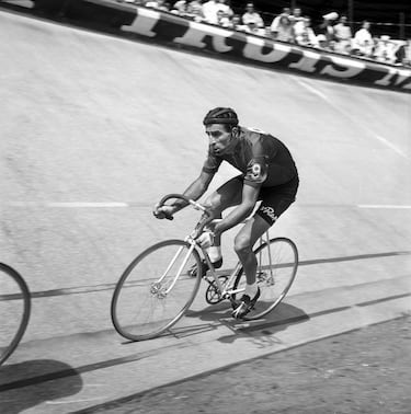 Clermont-Ferrand, 12 de junio de 1925-Pérignat-sur-Allier, 5 de julio de 2024. 99 años. Destacó como ciclista y como director deportivo. Apodado El Gran Fusil. En su palmarés de corredor figuran siete victorias de etapa en el Tour de Francia, donde subió dos veces al podio, segundo en 1951 y tercero en 1958. También subió al cajón de la Vuelta a España, tercero en 1955. Conquistó la Montaña del Tour en 1951 y la del Giro de Italia en 1958. Después ganó popularidad como director de Jacques Anquetil.