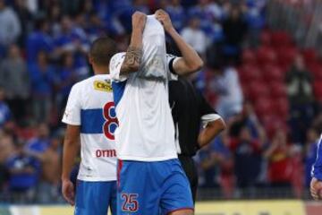 2011. Para muchos hinchas de la UC, el inicio de las últimas frustraciones. Después de ganar 2-0 en la ida, Universidad Católica pierde 4-1 la final de vuelta.