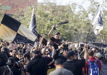 La fiesta de la afición a las fueras del estadio