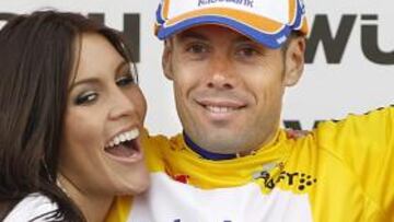 <b>FELIZ.</b> Freire, maillot amarillo y bien acompañado.