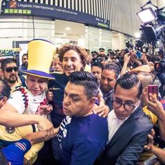 Llegada de Evo Morales confunde al mundo con 'Memo' Ochoa