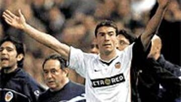 <b>FUNDAMENTAL</B>. El Kily se ha convertido en un jugadores fundamental en el esquema de juego que plantea Luis para estar en Primera.