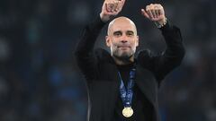 Pep Guardiola, entrenador del Manchester City, celebra la consecución de la Champions League.