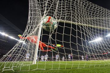 Messi anotó de falta el 3-0.