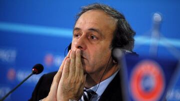 Michel Platini durante la rueda de prensa. 