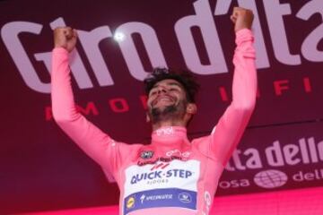 Fernando Gaviria gana la tercera etapa del Giro de Italia 