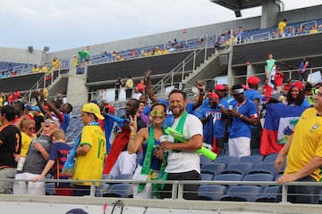 Aficionados en la Fan Zone.